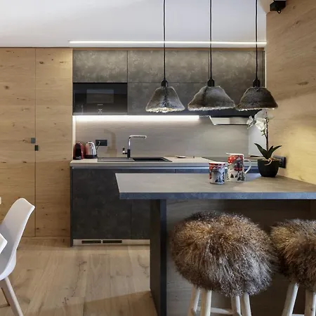 Hellochalet - Pandora Mountain View With Jacuzzi, Garage And Storage Apartman *